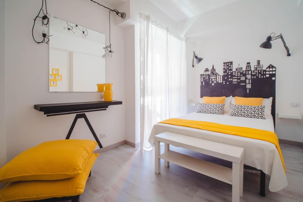 Lady Butterfly - Metro A Lucio Sestio Apartment Rome Exterior photo